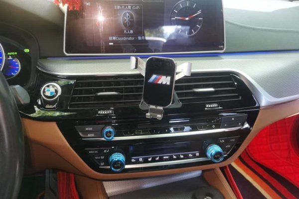 BMW 5 Series 2018, 72100 км, за 22325 USD - фото 12