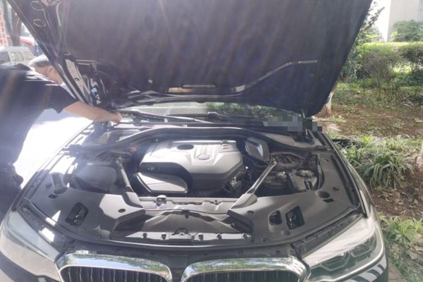 BMW 5 Series 2018, 72100 км, за 22325 USD - фото 21