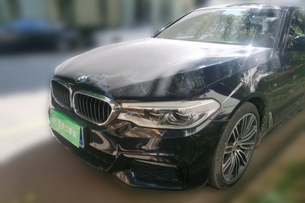 BMW 5 Series · 2018 год