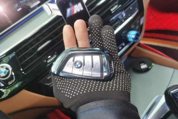BMW 5 Series 2018, 72100 км, за 22325 USD - фото 17