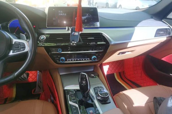 BMW 5 Series 2018, 72100 км, за 22325 USD - фото 18