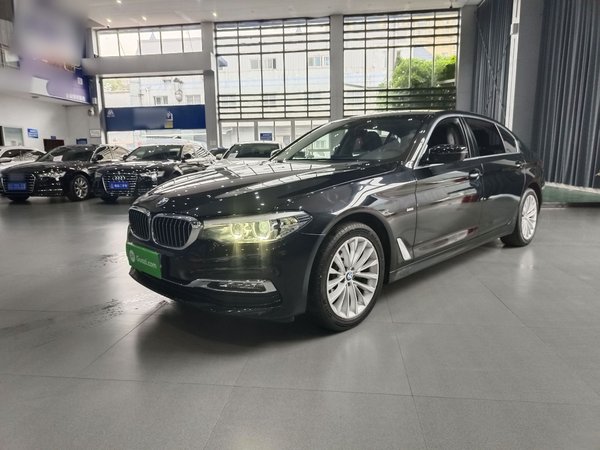 BMW 5 Series · 2018 год