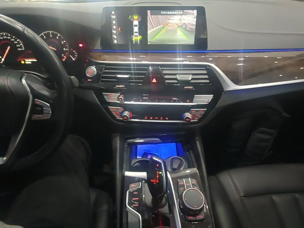BMW 5 Series 2018, 97500 км, за 23616 USD - фото 17
