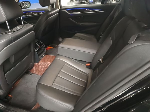 BMW 5 Series 2018, 97500 км, за 23616 USD - фото 20