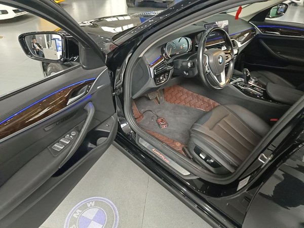 BMW 5 Series 2018, 97500 км, за 23616 USD - фото 19