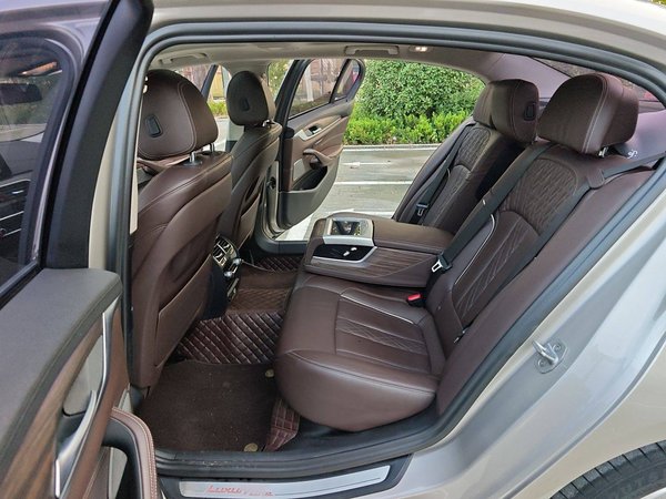 BMW 5 Series 2018, 156300 км, за 22469 USD - фото 14