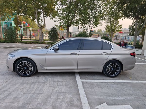 BMW 5 Series 2018, 156300 км, за 22469 USD - фото 22