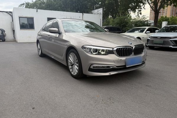 BMW 5 Series 2018, 145500 км, за 19138 USD