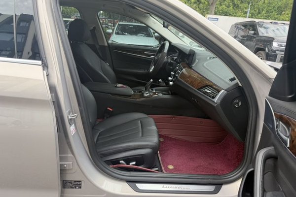 BMW 5 Series 2018, 145500 км, за 19138 USD - фото 12