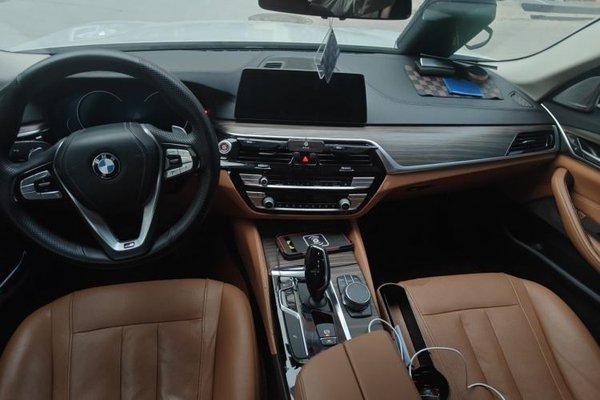 BMW 5 Series 2018, 113100 км, за 20725 USD - фото 9