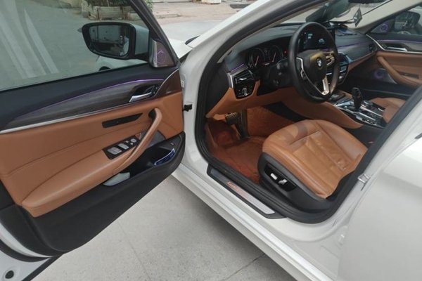 BMW 5 Series 2018, 113100 км, за 20725 USD - фото 16