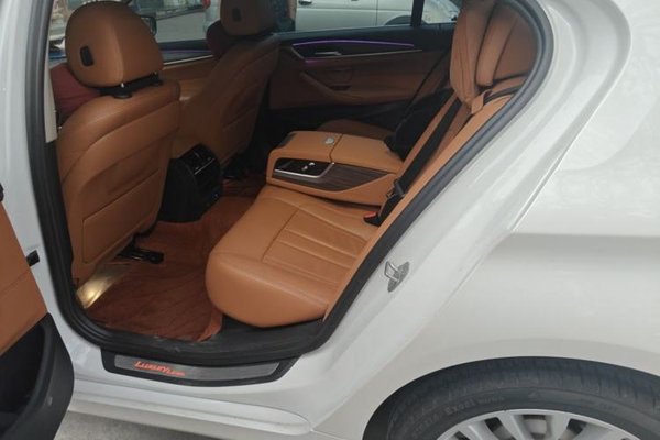 BMW 5 Series 2018, 113100 км, за 20725 USD - фото 17