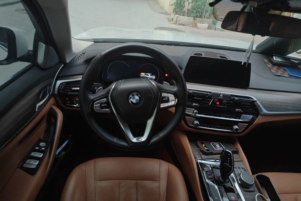 BMW 5 Series 2018, 113100 км, за 20725 USD - фото 10