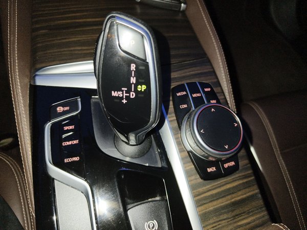 BMW 5 Series 2018, 128500 км, за 20031 USD - фото 15