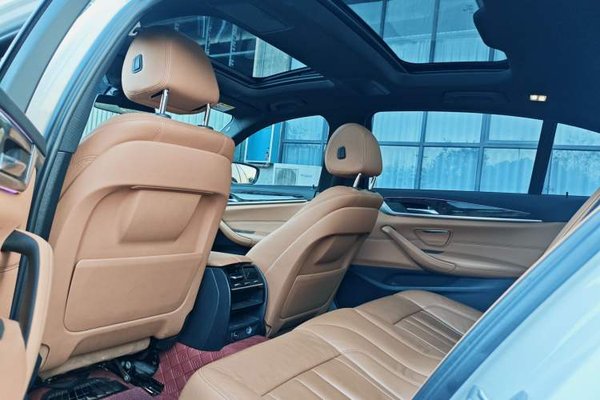 BMW 5 Series 2018, 156700 км, за 20791 USD - фото 16