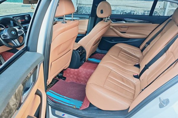 BMW 5 Series 2018, 156700 км, за 20791 USD - фото 17