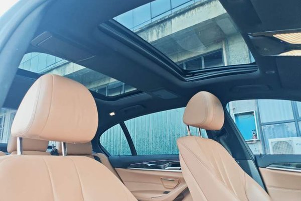 BMW 5 Series 2018, 156700 км, за 20791 USD - фото 18