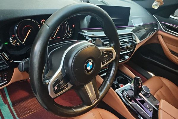BMW 5 Series 2018, 156700 км, за 20791 USD - фото 10