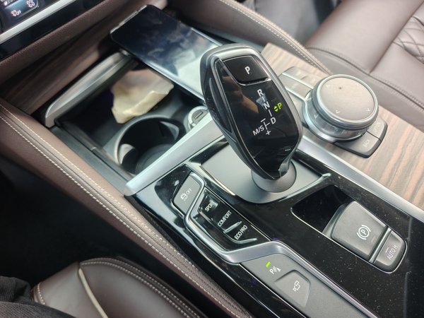 BMW 5 Series 2018, 71600 км, за 0 USD - фото 15