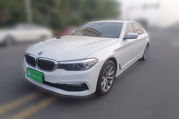 BMW 5 Series · 2018 год