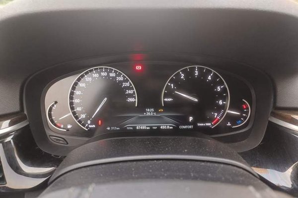 BMW 5 Series 2018, 87400 км, за 20206 USD - фото 12