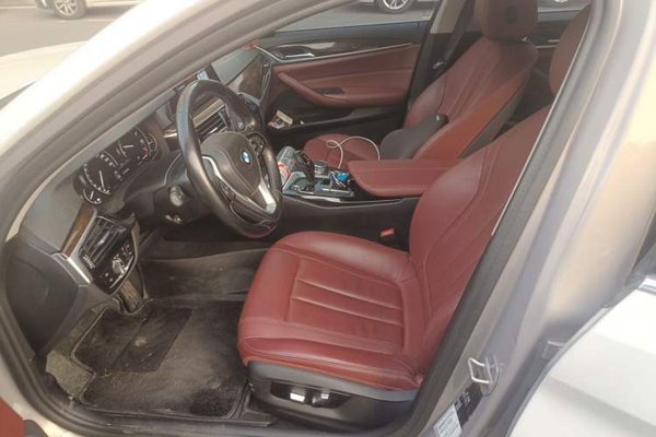 BMW 5 Series 2018, 87400 км, за 20206 USD - фото 16
