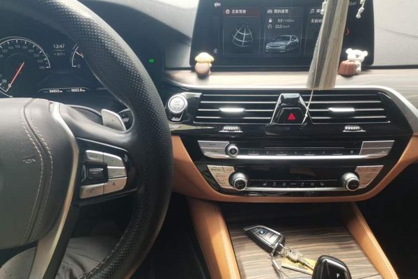 BMW 5 Series 2018, 94600 км, за 21195 USD - фото 13