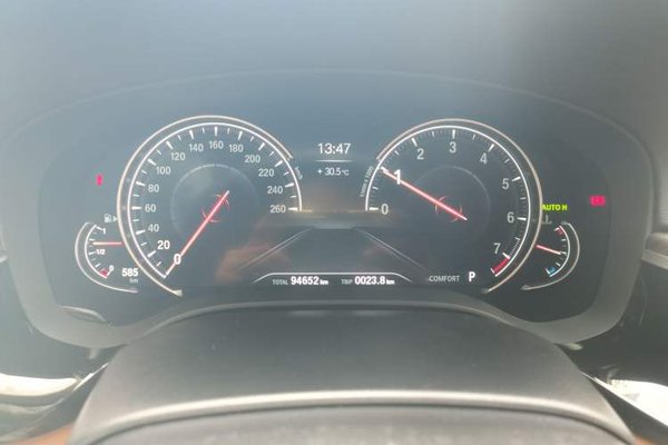 BMW 5 Series 2018, 94600 км, за 21195 USD - фото 11