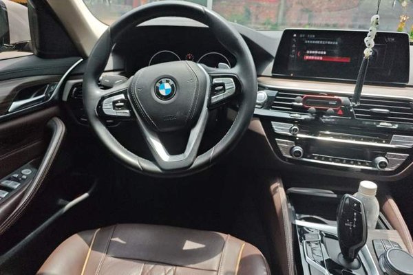 BMW 5 Series 2018, 100600 км, за 21762 USD - фото 6