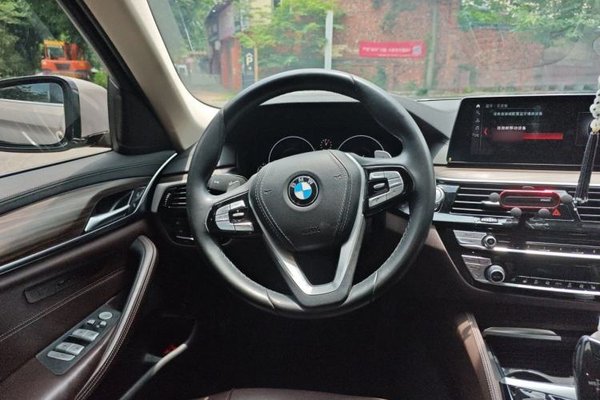 BMW 5 Series 2018, 100600 км, за 21762 USD - фото 7