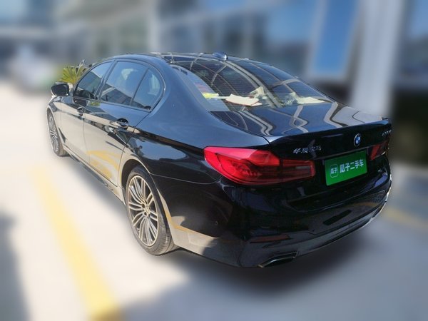 BMW 5 Series 2019, 111400 км, за 23468 USD