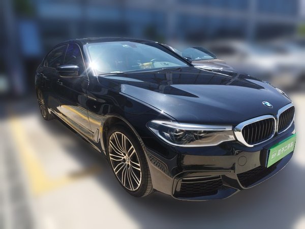 BMW 5 Series 2019, 111400 км, за 23468 USD