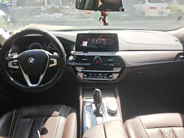 BMW 5 Series 2019, 63000 км, за 30975 USD - фото 12