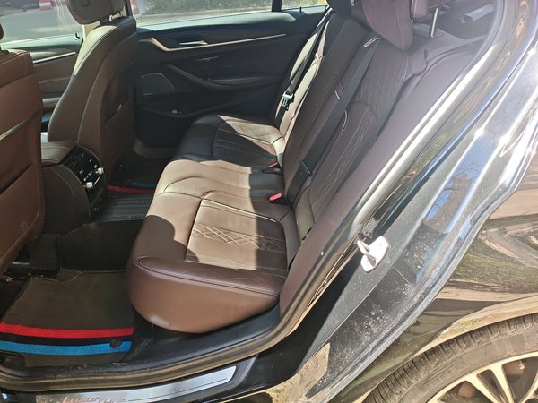 BMW 5 Series 2019, 63000 км, за 30975 USD - фото 20
