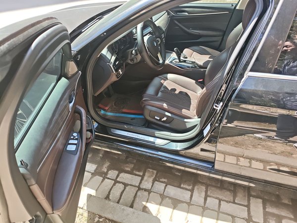 BMW 5 Series 2019, 63000 км, за 30975 USD - фото 19