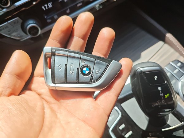 BMW 5 Series 2019, 63000 км, за 30975 USD - фото 17