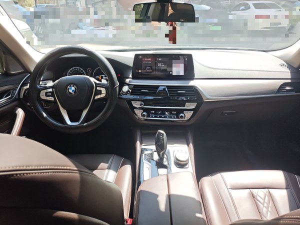 BMW 5 Series 2019, 63000 км, за 30975 USD - фото 18