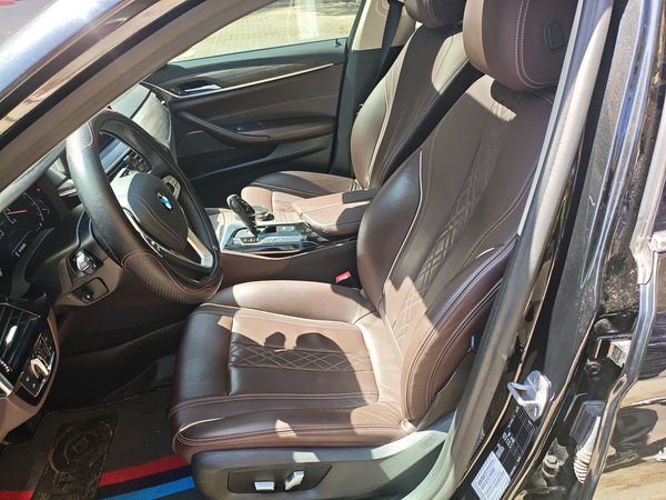 BMW 5 Series 2019, 63000 км, за 30975 USD - фото 14