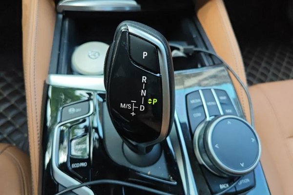 BMW 5 Series 2019, 71400 км, за 24567 USD - фото 13