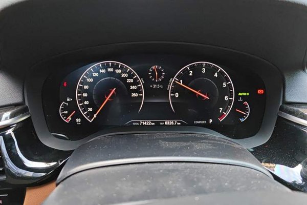 BMW 5 Series 2019, 71400 км, за 24567 USD - фото 10