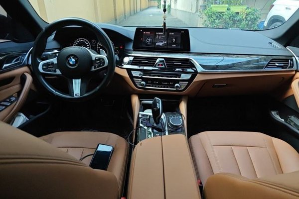 BMW 5 Series 2019, 71400 км, за 24567 USD - фото 18