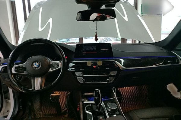 BMW 5 Series 2019, 129300 км, за 21156 USD - фото 12