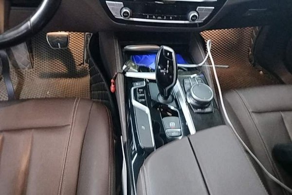 BMW 5 Series 2019, 129300 км, за 21156 USD - фото 16