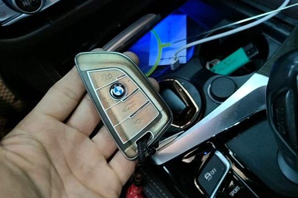 BMW 5 Series 2019, 129300 км, за 21156 USD - фото 23