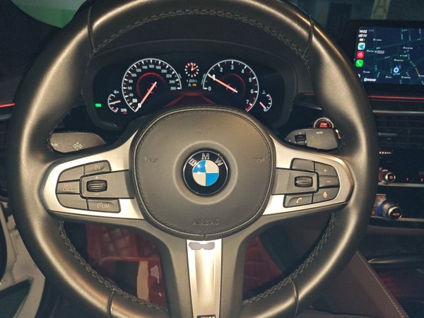 BMW 5 Series 2019, 27599 км, за 25134 USD - фото 11