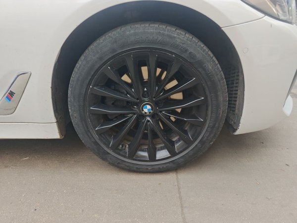 BMW 5 Series 2019, 75700 км, за 18948 USD