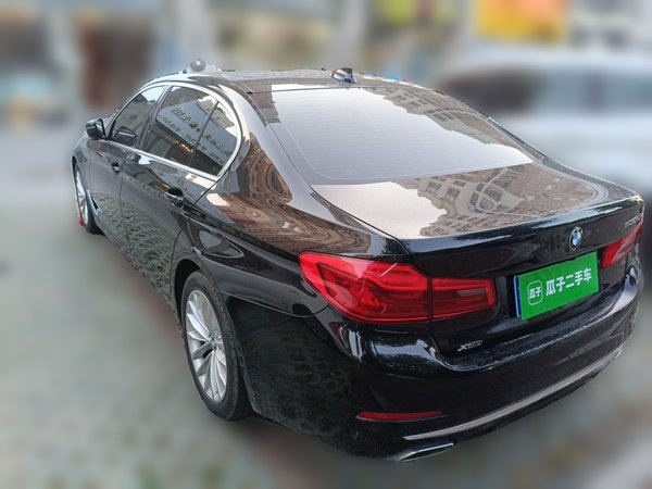 BMW 5 Series 2020, 105100 км, за 25649 USD
