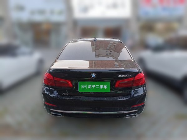 BMW 5 Series 2020, 105100 км, за 25649 USD