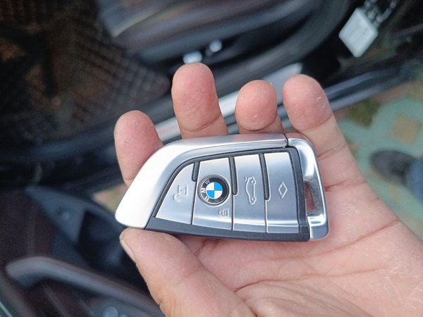 BMW 5 Series 2020, 105100 км, за 25649 USD - фото 9