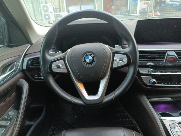 BMW 5 Series 2020, 105100 км, за 25649 USD - фото 11